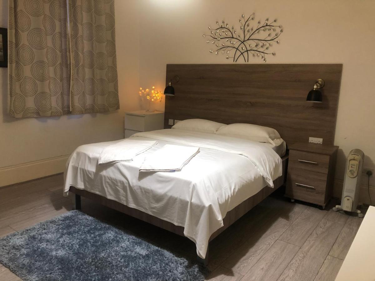 Готель Oyo 94 Bricklane Studio Flats Лондон Екстер'єр фото