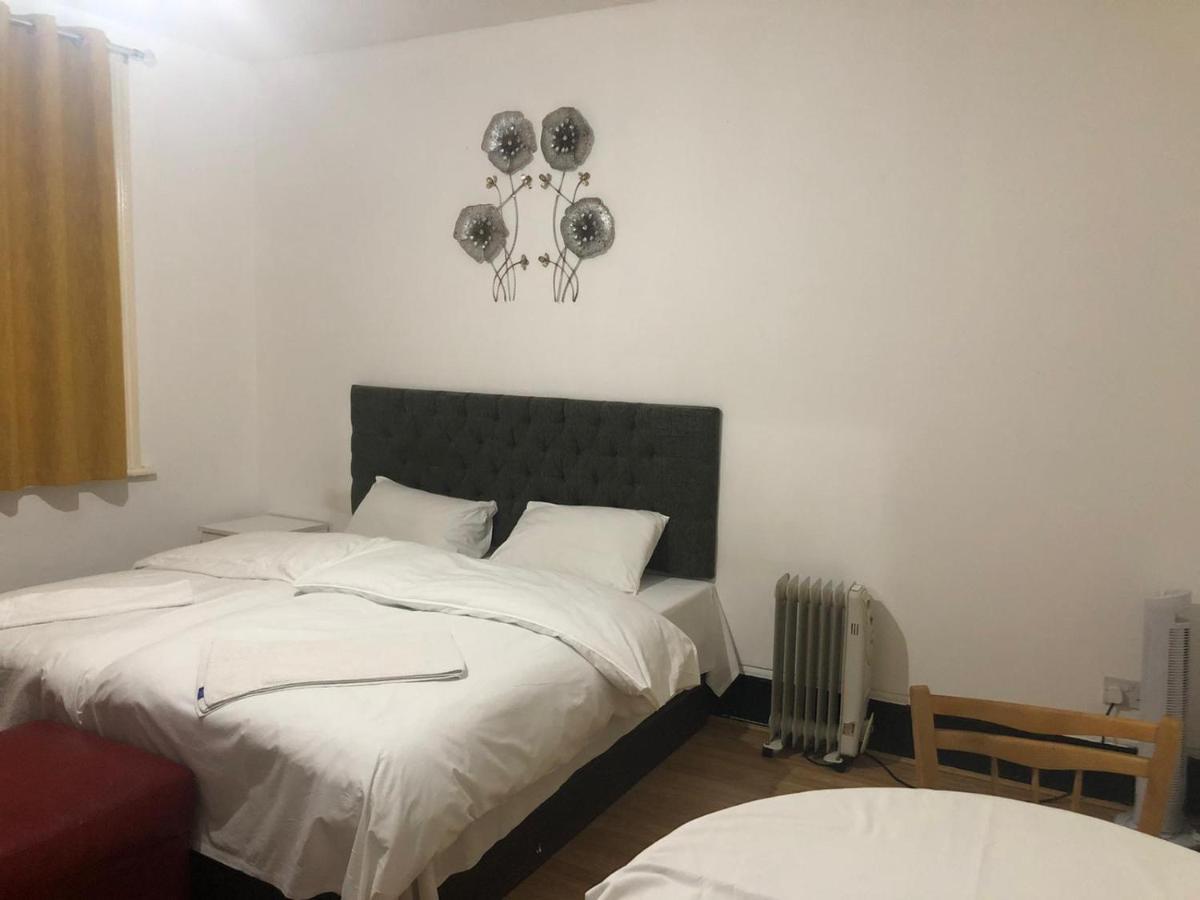 Готель Oyo 94 Bricklane Studio Flats Лондон Екстер'єр фото